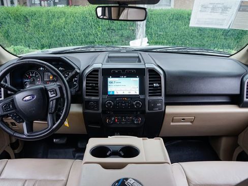 Used 2018 Ford F150 XLT w/ Equipment Group 302A Luxury AWD/4WD image 27