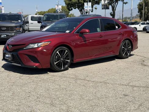 Used 2018 Toyota Camry XSE w/ Driver Assist Package FWD image 3