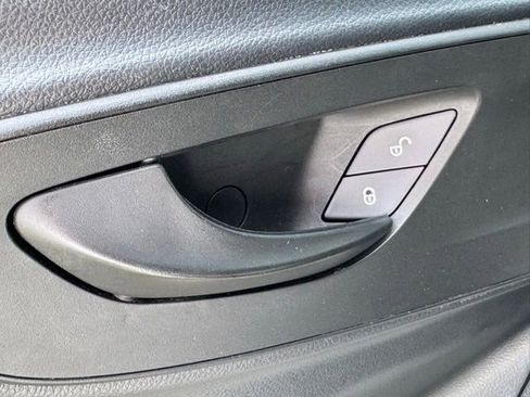 Used 2021 Mercedes-Benz Sprinter 2500 image 28
