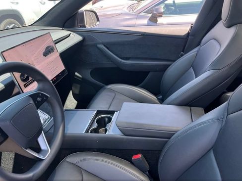 Used 2026 Tesla Model Y Long Range AWD/4WD image 8