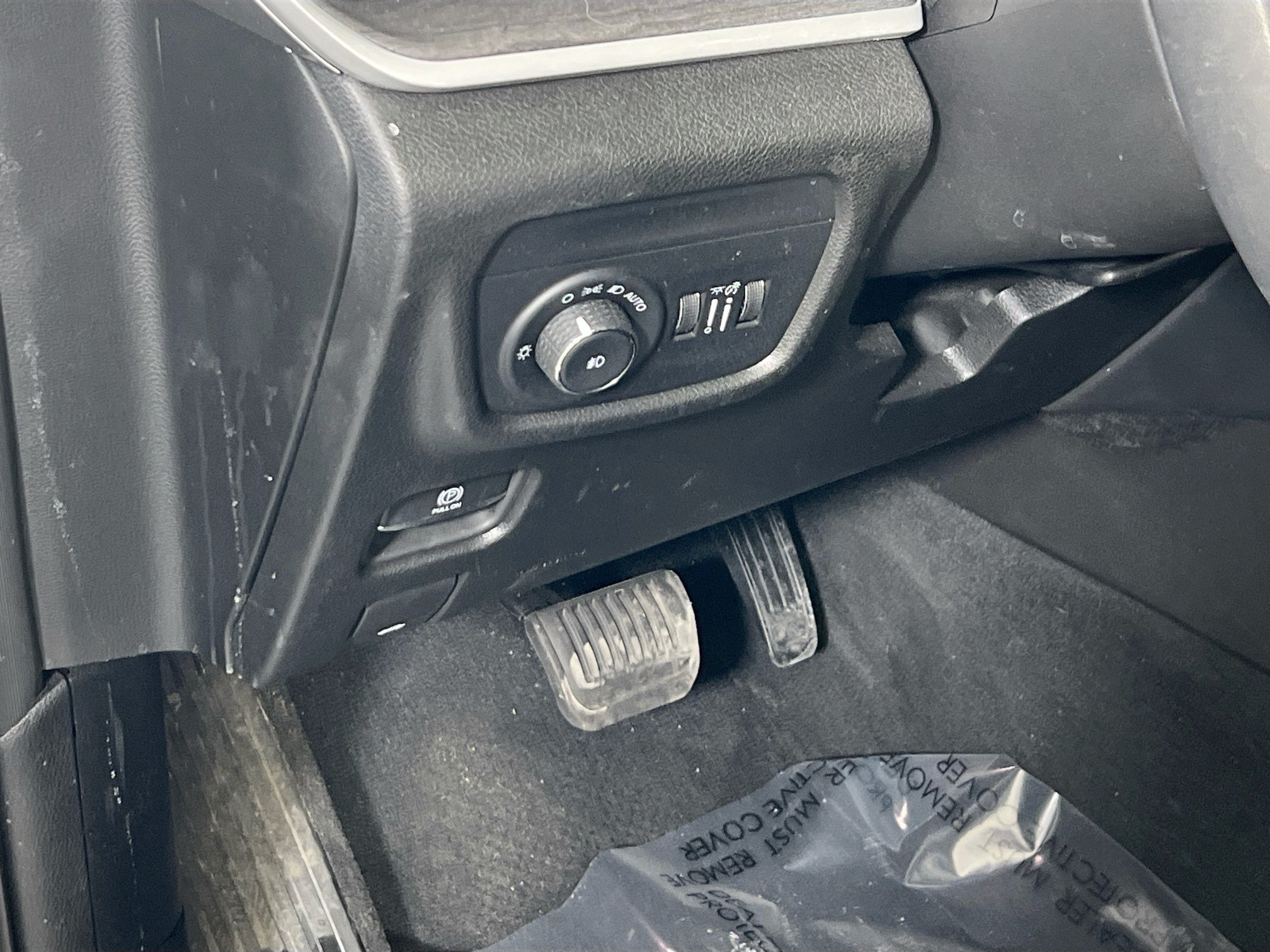 Used 2023 Jeep Grand Cherokee Limited AWD/4WD image 10