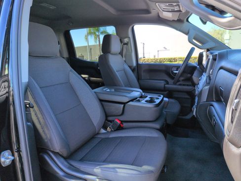 Used 2024 Chevrolet Silverado 1500 Custom image 31