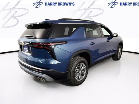 New 2026 Chevrolet Traverse LT w/ Driver Confidence Package AWD/4WD image 32