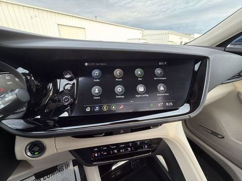 Used 2023 Buick Envision Avenir image 13