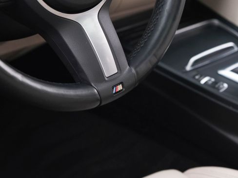 Used 2018 BMW 330i Sedan w/ M Sport Package image 20