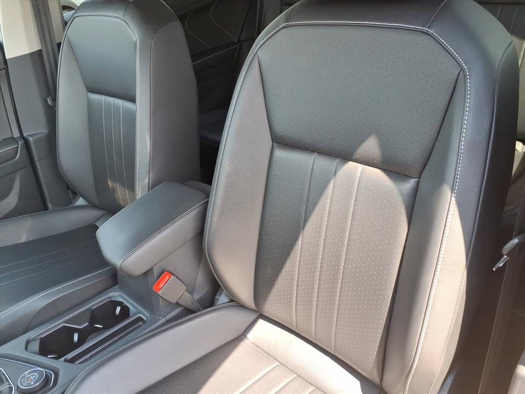 Used 2024 Volkswagen Tiguan Wolfsburg Edition AWD/4WD image 20