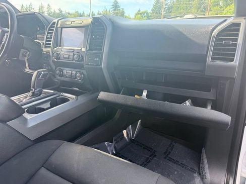 Used 2020 Ford F150 XLT w/ Equipment Group 302A Luxury AWD/4WD image 35