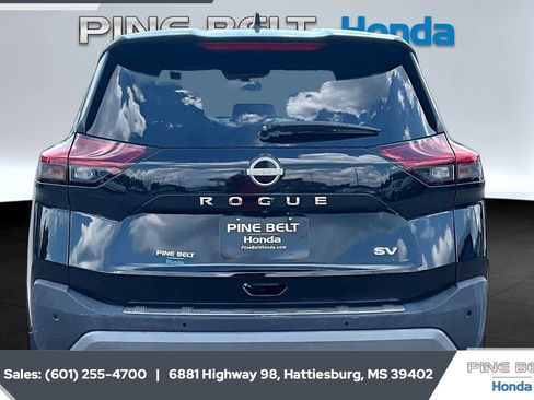 Used 2023 Nissan Rogue SV FWD image 4