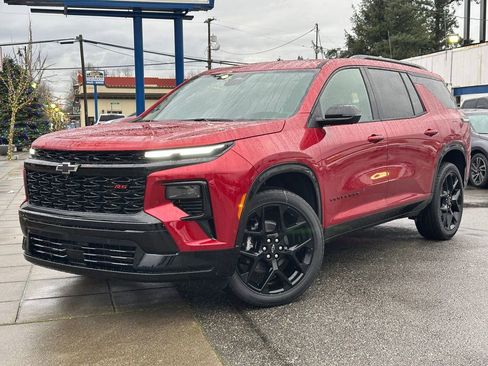 New 2026 Chevrolet Traverse RS image 2