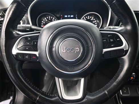 Used 2018 Jeep Compass Altitude image 18