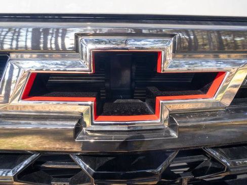 Used 2022 Chevrolet Silverado 1500 ZR2 w/ Technology Package image 47