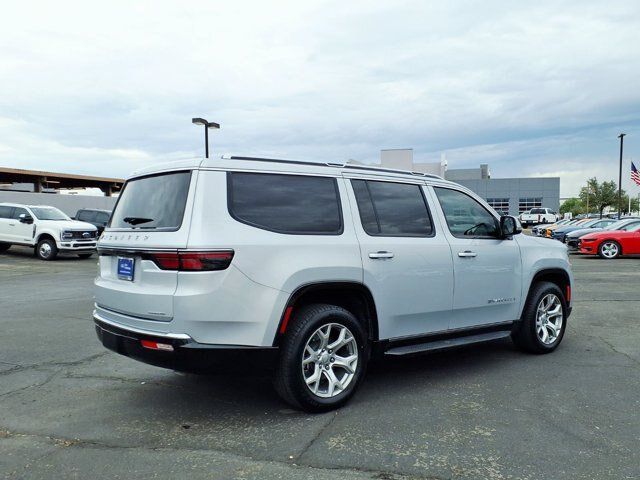 Used 2022 Jeep Wagoneer Series II AWD/4WD image 5