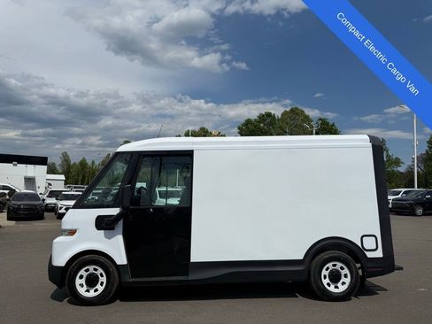 Used 2024 Chevrolet Brightdrop 400 w/ Commercial Equipment Package AWD/4WD image 1