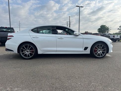 Used 2025 Genesis G70 2.5T RWD image 7