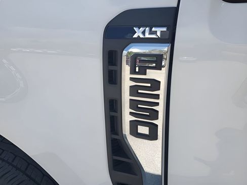 Used 2025 Ford F250 XLT image 49