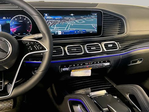 New 2026 Mercedes-Benz GLE 580 4MATIC image 8