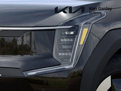 New 2026 Kia EV9 Wind image 10