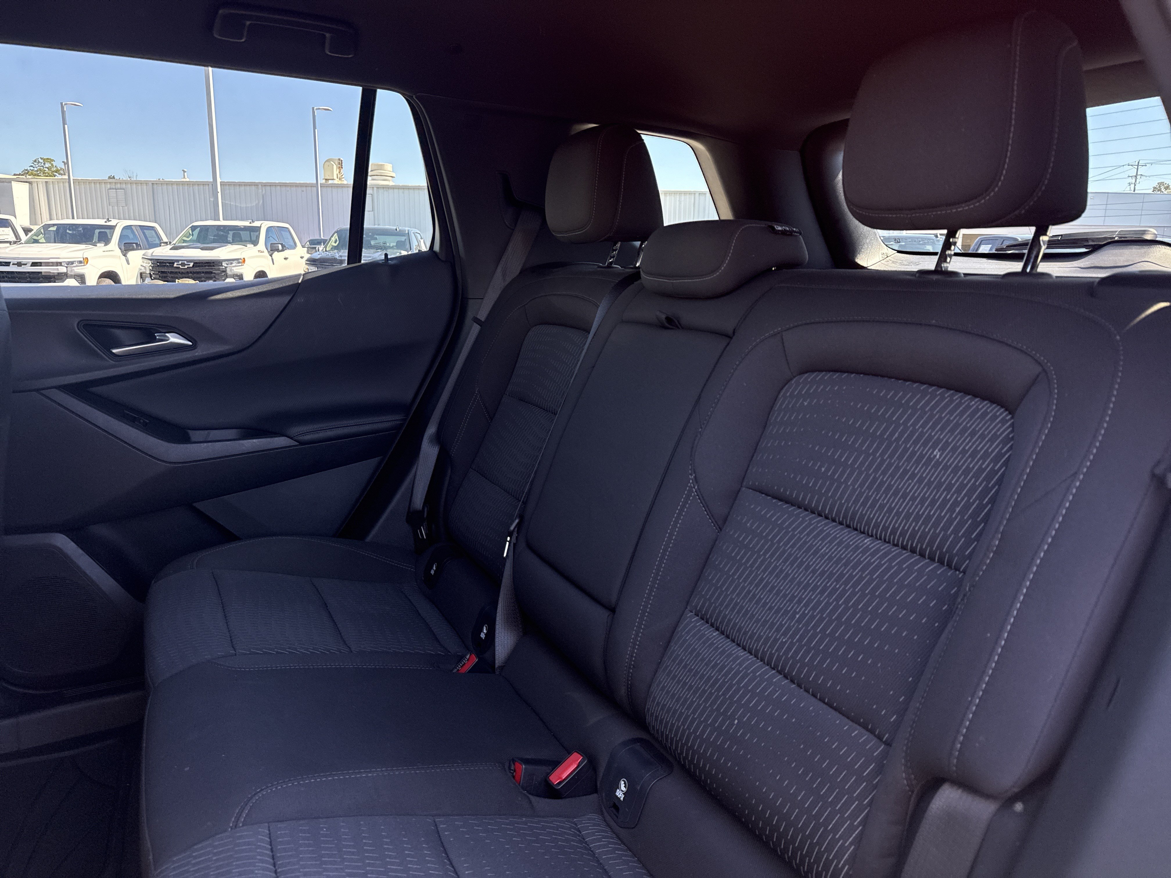 Used 2026 Chevrolet Equinox LT FWD image 30