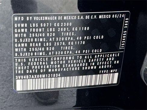 Used 2024 Volkswagen Tiguan SEL R-Line image 19