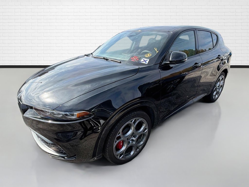 Used 2024 Alfa Romeo Tonale Veloce AWD/4WD image 5