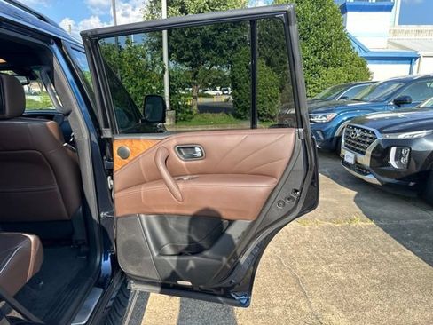 Used 2016 INFINITI QX80 Limited w/ All Season Package AWD/4WD image 30