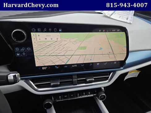 Used 2024 Chevrolet Equinox EV LT image 8