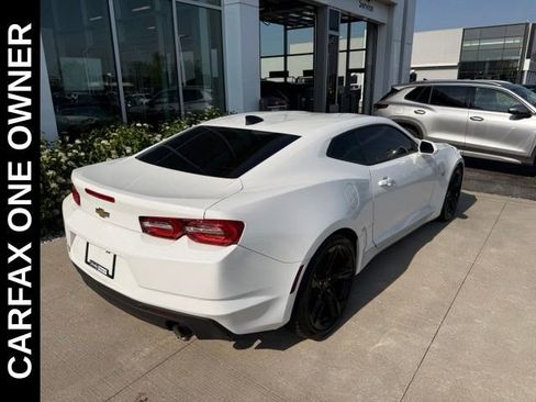 Used 2022 Chevrolet Camaro LT RWD image 6