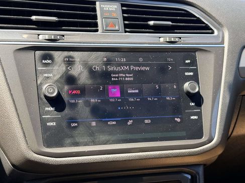 Used 2022 Volkswagen Tiguan SE AWD/4WD image 18
