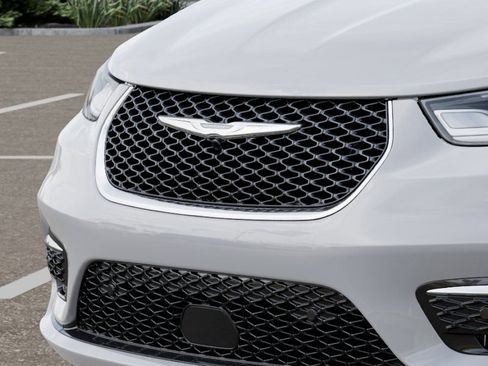 New 2026 Chrysler Pacifica Select FWD image 14