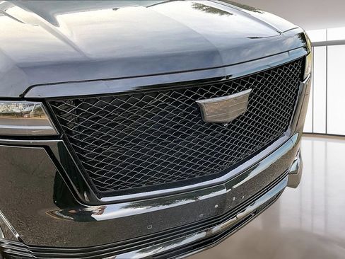 Used 2021 Cadillac Escalade ESV Sport w/ Driver Assist Tech Package AWD/4WD image 31
