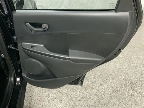 Used 2023 Hyundai Kona SEL image 20