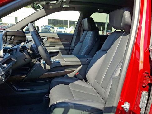 New 2026 Cadillac Vistiq Premium Luxury w/ LPO, Floor Liner Package AWD/4WD image 8