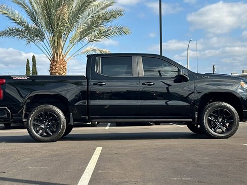 Used 2024 Chevrolet Silverado 1500 LT Trail Boss w/ Convenience Package II image 3