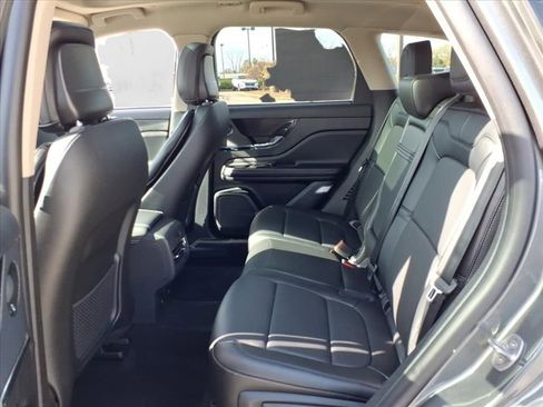 New 2025 Lincoln Corsair Reserve w/ Equipment Group 202A image 5