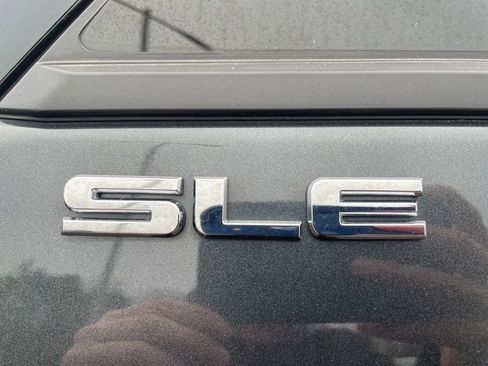 Used 2018 GMC Terrain SLE w/ Driver Convenience Package image 8