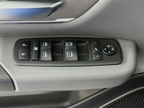 Used 2021 RAM 1500 Big Horn image 18