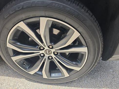 Certified 2022 Lexus RX 350 FWD w/ Premium Package image 8