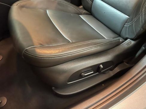 Used 2017 Chevrolet Cruze LT image 15