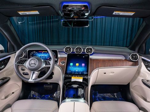 New 2026 Mercedes-Benz GLC 300 300 SUV image 13