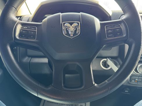 Used 2016 RAM 1500 Express image 20