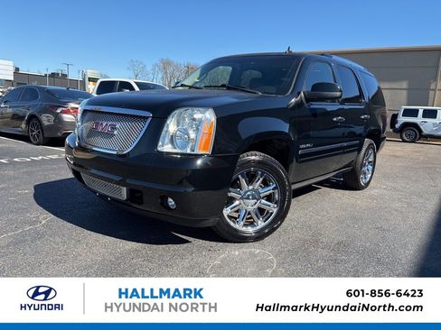 Used 2014 GMC Yukon Denali image 1