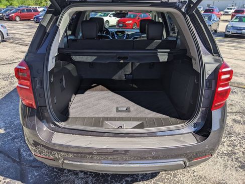 Used 2016 Chevrolet Equinox LTZ w/ Enhanced Convenience Package FWD image 21