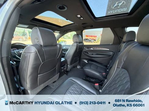 Used 2023 Buick Enclave Avenir w/ Avenir Technology Package AWD/4WD image 23