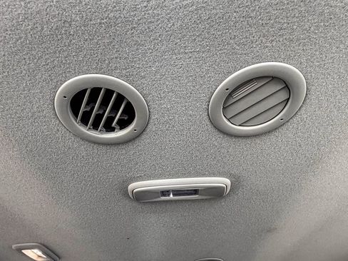 Used 2023 Ford Transit 350 XLT image 31