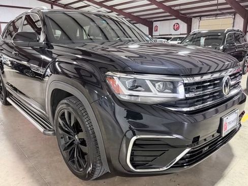 Used 2021 Volkswagen Atlas Cross Sport SEL R-Line w/ Luggage Net & Mats Package FWD image 1