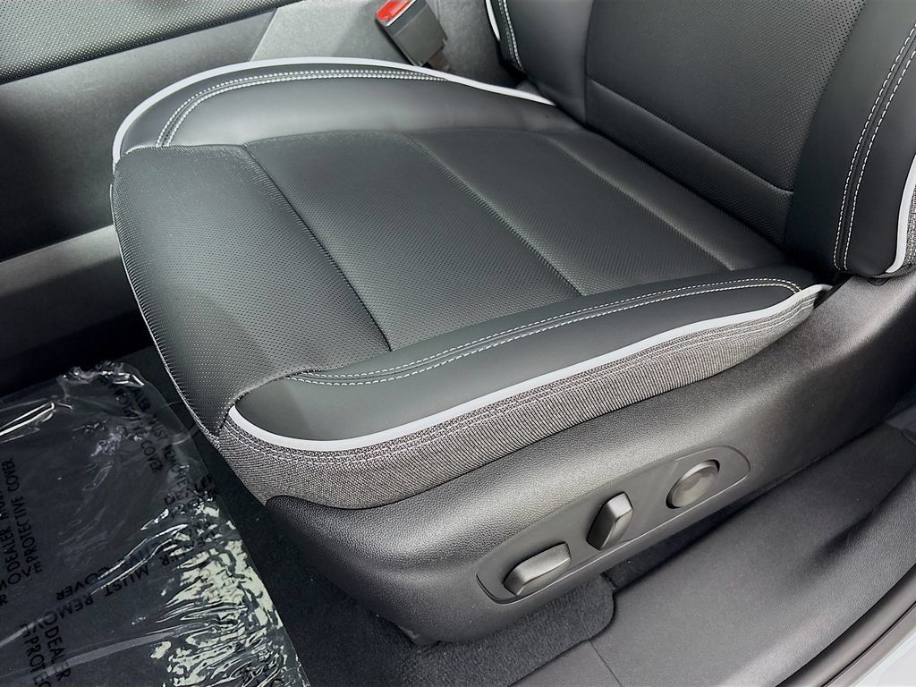 New 2026 GMC Sierra EV Elevation AWD/4WD image 18