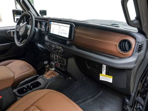 Used 2025 Jeep Gladiator Rubicon w/ Safety Group image 63