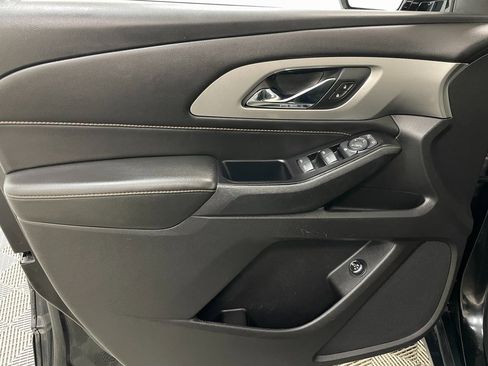 Certified 2018 Chevrolet Traverse LT image 21