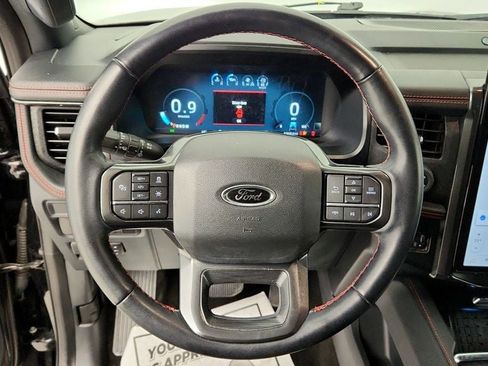Used 2022 Ford Expedition Max Limited image 14