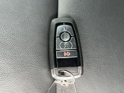 Used 2025 Ford Bronco Outer Banks w/ Sasquatch Package AWD/4WD image 27